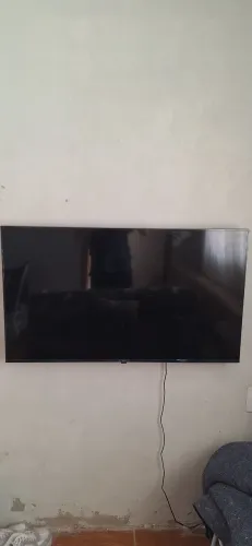 LG 43 polegadas 4K UHD TELA QUEBRADA