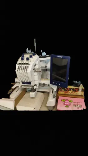 Máquina De Bordar 6 -PLUS Pr670e