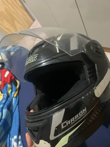 Capacete