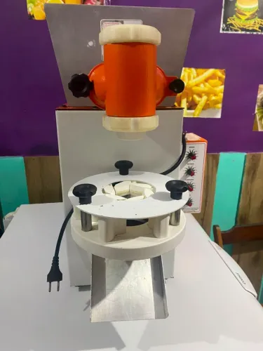 Maquina de salgados 5mil salgados por hora