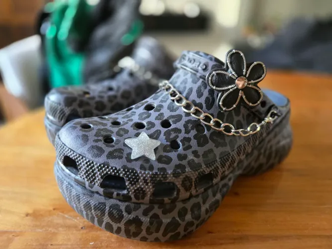 Crocs tamanho 38