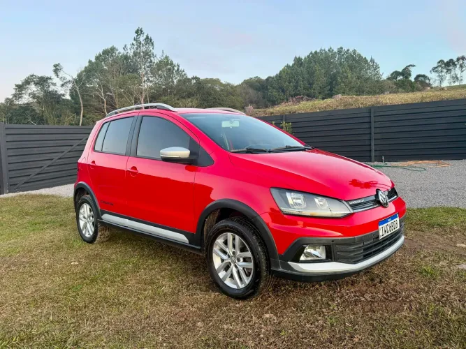 Volkswagen Crossfox I Motion 1.6 T. Flex 16V 5P 2015
