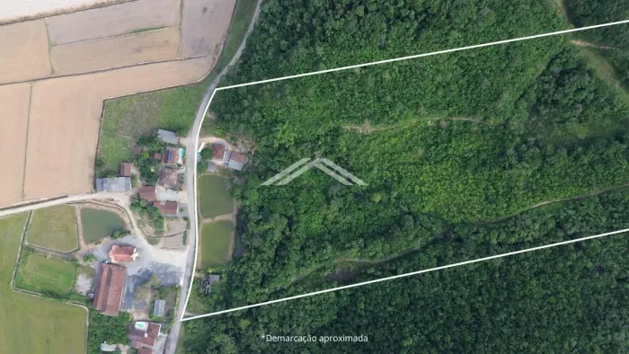 Área à Venda de Frente para a Estrada Região Bom Futuro, Garuva Sc