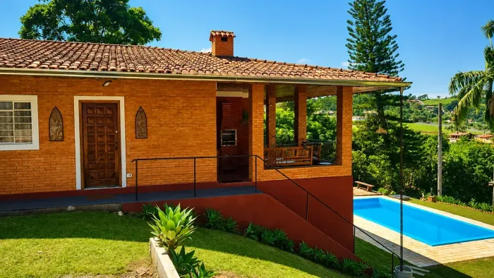 Chácara para alugar em Atibaia, Piscina, Churrasqueira e Lazer Completo