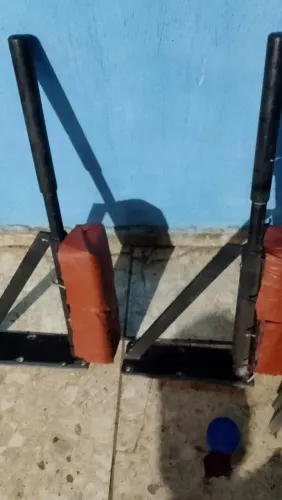 Aparelho de musculação 