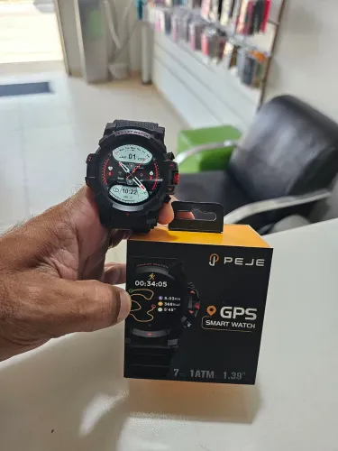 Smartwatch com GPS integrado 