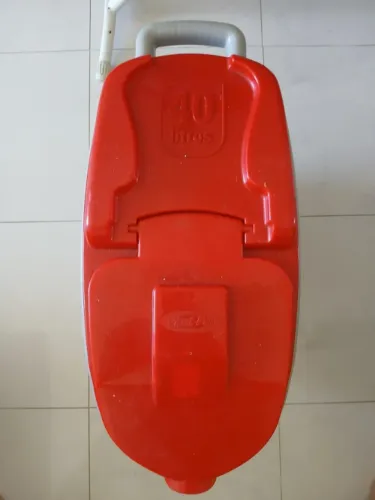 Dispenser Porta Ração Plast Pet Home 40 Litros 18 kg Cinza e Vermelho