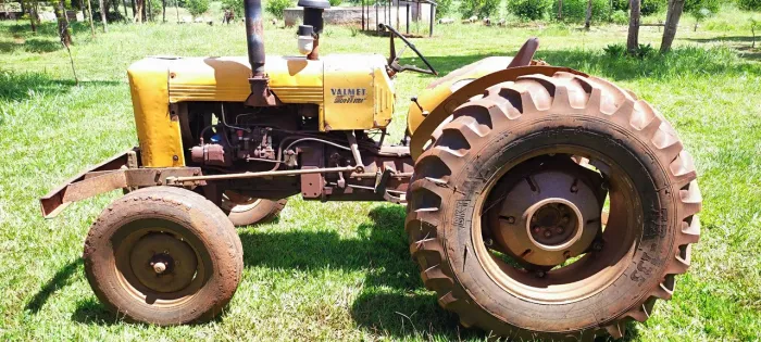 TRATOR VALMET 65 À VENDA