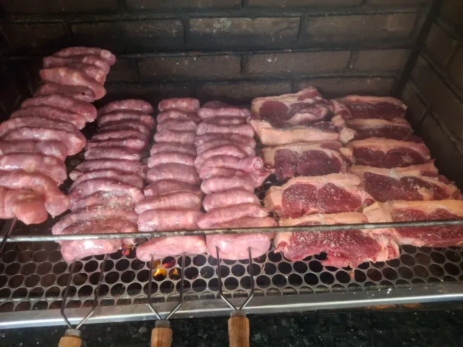 Churrasqueiro a domicílio,  buffet de churrasco. 