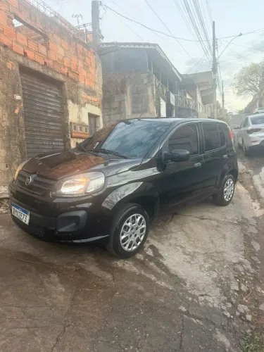 Fiat Uno Attractive 1.0 EVO Fire Flex 8V 5P 2021