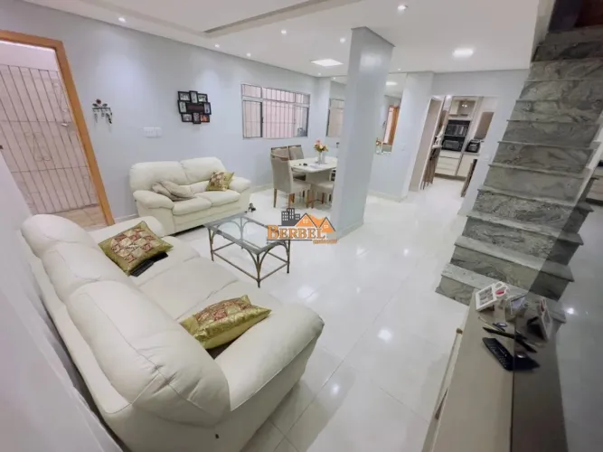 Casa (Sobrado) a Venda, Em Artur Alvim, 3 dormitórios, 2 suítes, 2 vaga(s), 190 m²