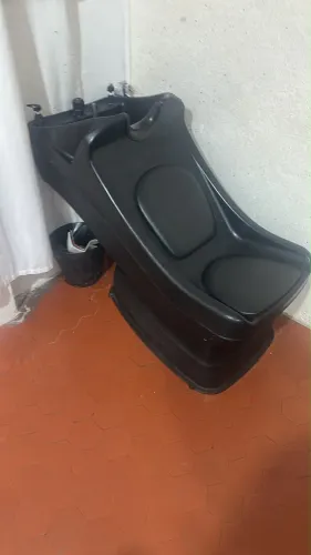 Lavatório + cadeira de cabeleireiro