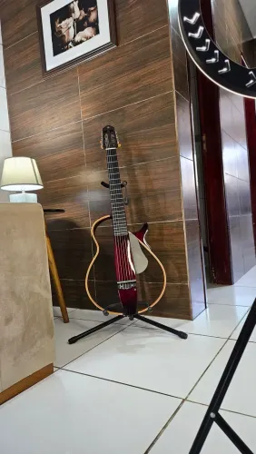 Violão yamaha silent 200n crimson red burst crb. 