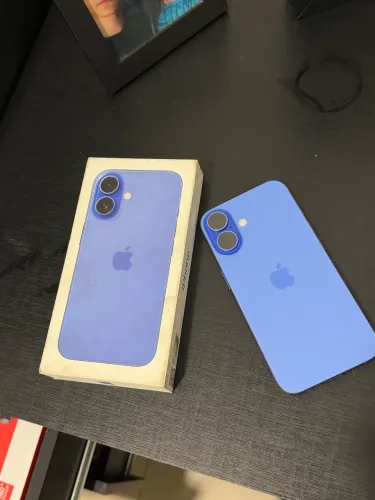 IPHONE 16 AZUL 128 GB SEMINOVO
