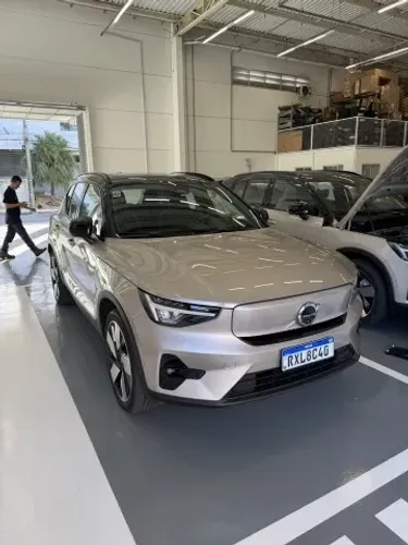 Volvo XC40 Twin Ultimate (elétrico) 2023
