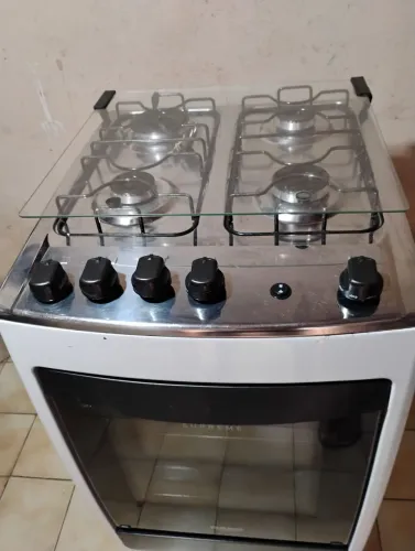 Fogão Dako Supreme luz no forno
