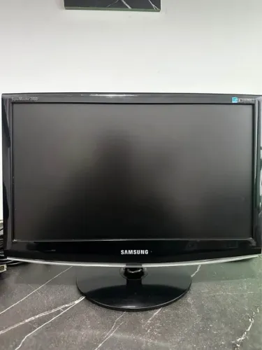 Monitor Samsung SyncMaster 2033 20" LCD - Funcionando Perfeitamente
