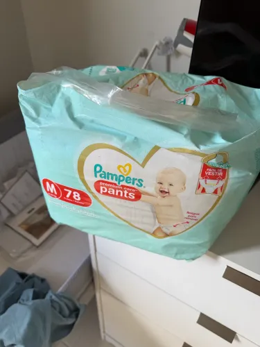FRALDA PAMPERS PREMIUM CARE PANTS M - 78 UNIDADES