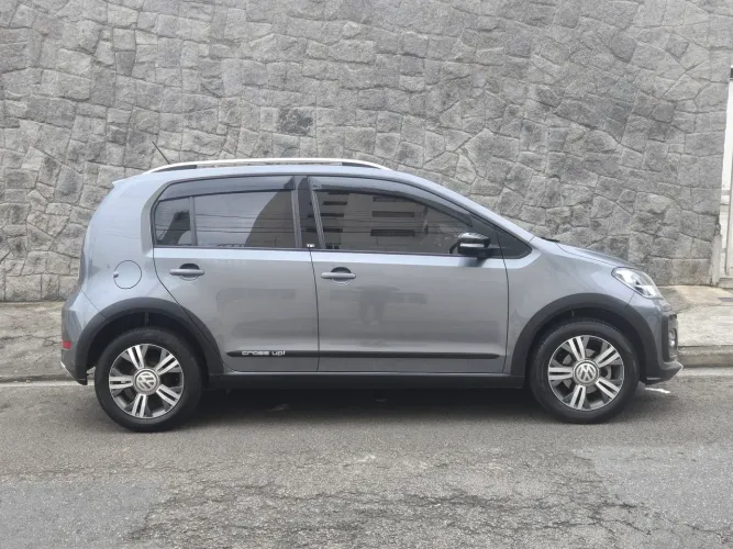 Volkswagen Up! Cross 1.0 TSI Total Flex 12V 5P 2018