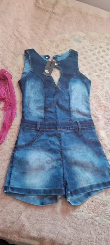 Macacão jeans tamanho g