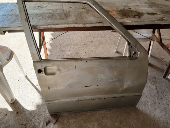 Portas do Fiat uno quadrado 