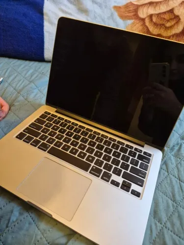 Macbook pro retina 13inch mid 14