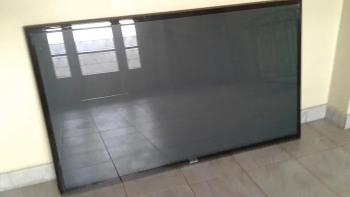 TV 60 SAMSUNG / NÃO É SMARTH ( NÃO FAÇO ENTREGA ) / RETIRADA GUARÁ II BRASÍLIA-DF