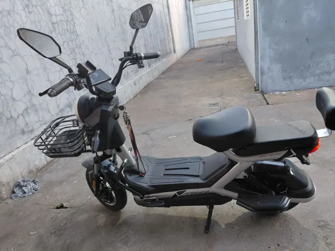 Scooter Elétrica Trix 1000w