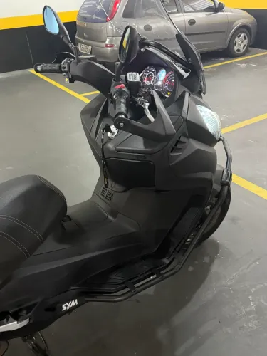 Vendo Maxsym em excelente estado de conservação,.