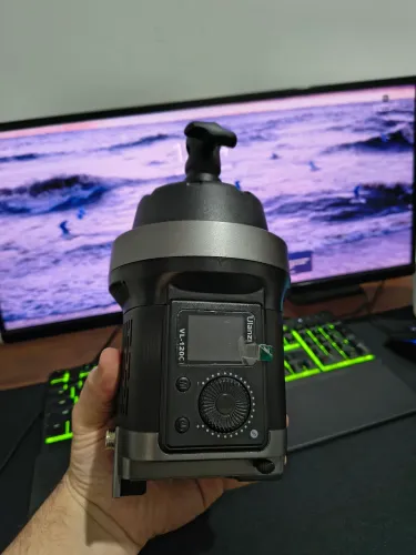 Iluminador LED Ulanzi - VL 120C RGB