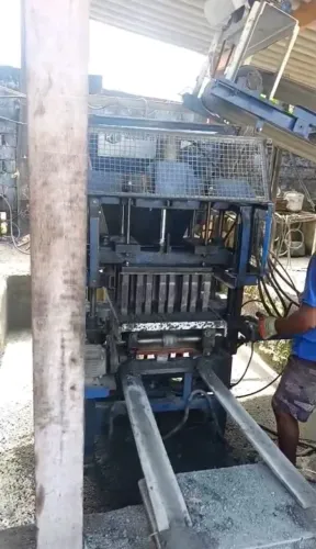 Máquina de Blocos pneumática