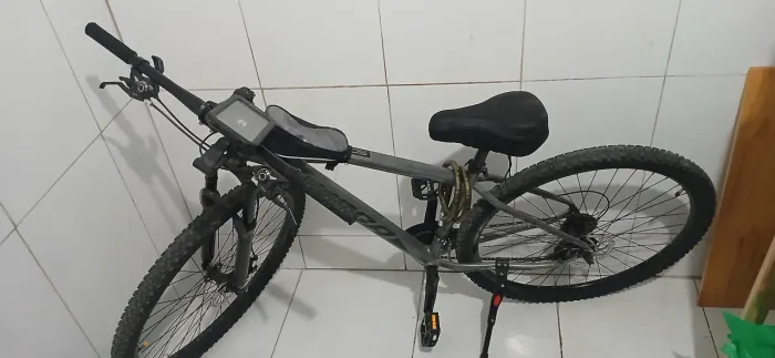 Bicicleta Aro 29 Cinza.
