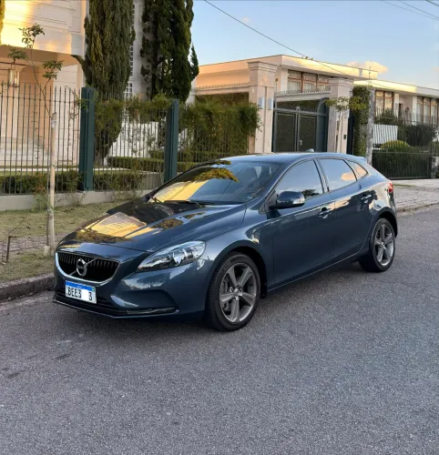 Volvo V40 T-4 Kinetic 2.0 Aut. 2019