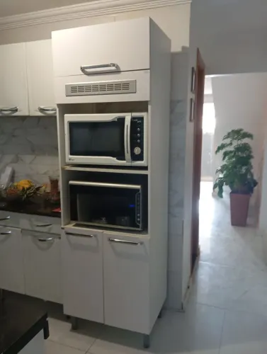 Armário/torre quente 200 reais