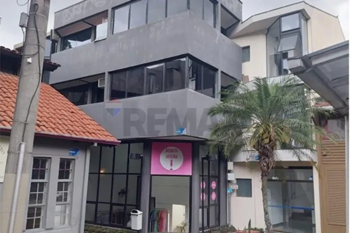 Prédio Comercial em Alphaville - Invista Agora!