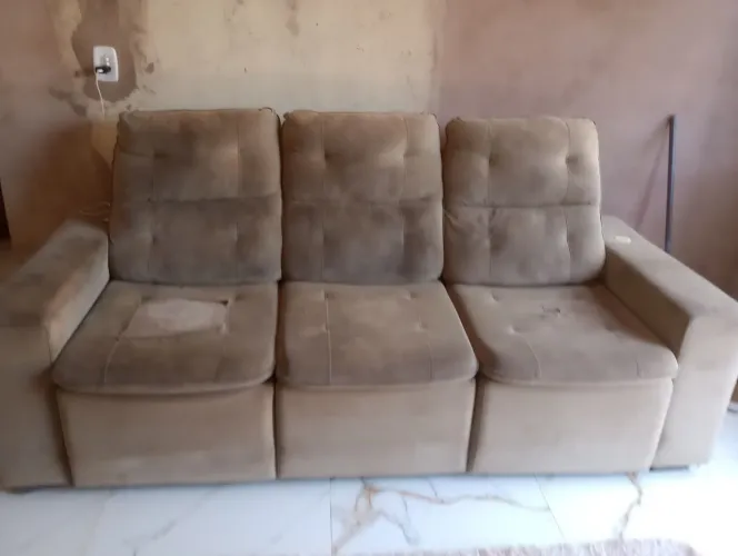 Sofá retrátil 3 lugares