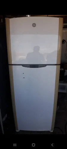 Vendo geladeira 