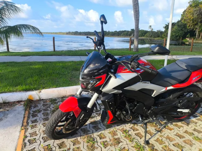 Bajaj dominar 250