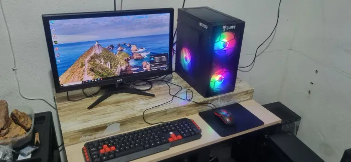 PC Gamer Xeon E5 2630 v4, 8Gb, SDD 240Gb, GTX 550ti 4gb, Monitor, Mouse e Teclado
