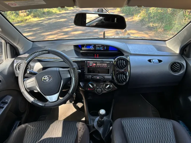 Toyota Etios X 1.3 Flex 16V 5P Mec. 2019