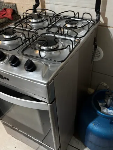 Fogão 4 bocas com forno brastemp
