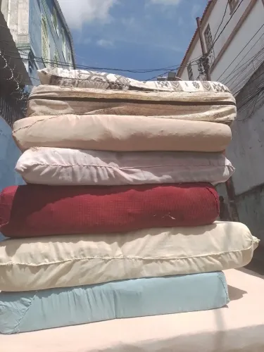 Colchão de solteiro 120$ cada