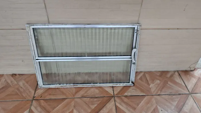 Vasculhante de alumínio