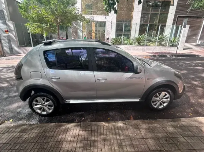 Renault Sandero Stepway Hi-flex 1.6 16V 5P 2012
