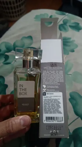 Perfume Red Saúce da empresa In The Box, extremamente sedutor,