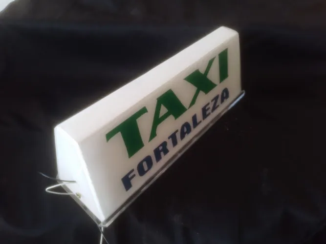 LUMINOSO TAXI