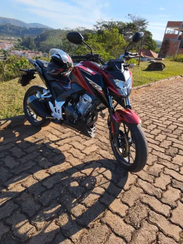 Vendo Cb Twister 300f 2025