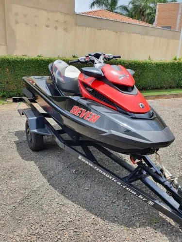 Jet ski sea doo RXT 260 2015 3 lugares 