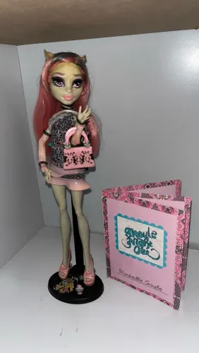 Rochelle ghouls night out Monster High