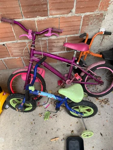 Vendo essas duas bicicletas infantis
